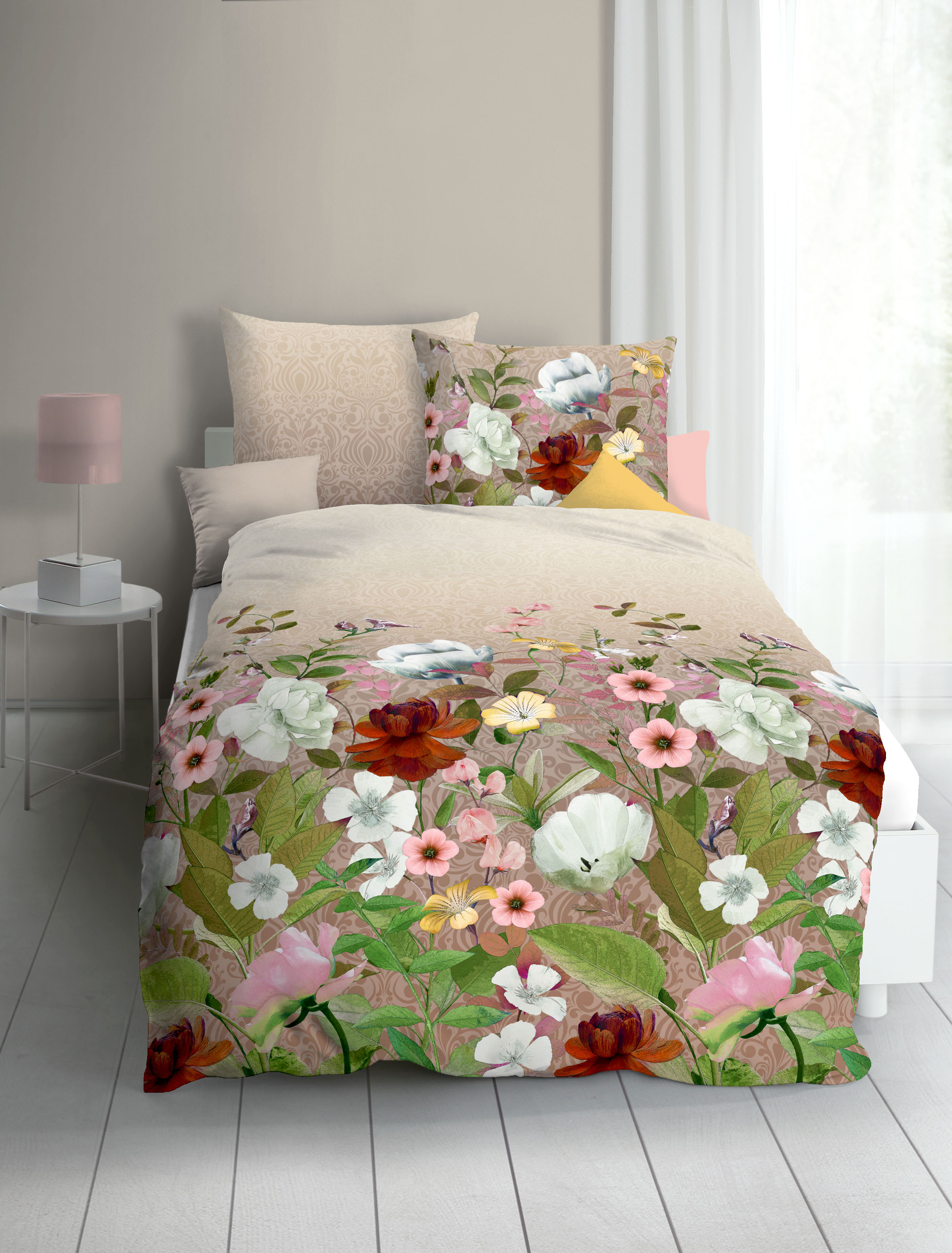Mako Satin Bettwäsche mit Blumen-Design in Natur