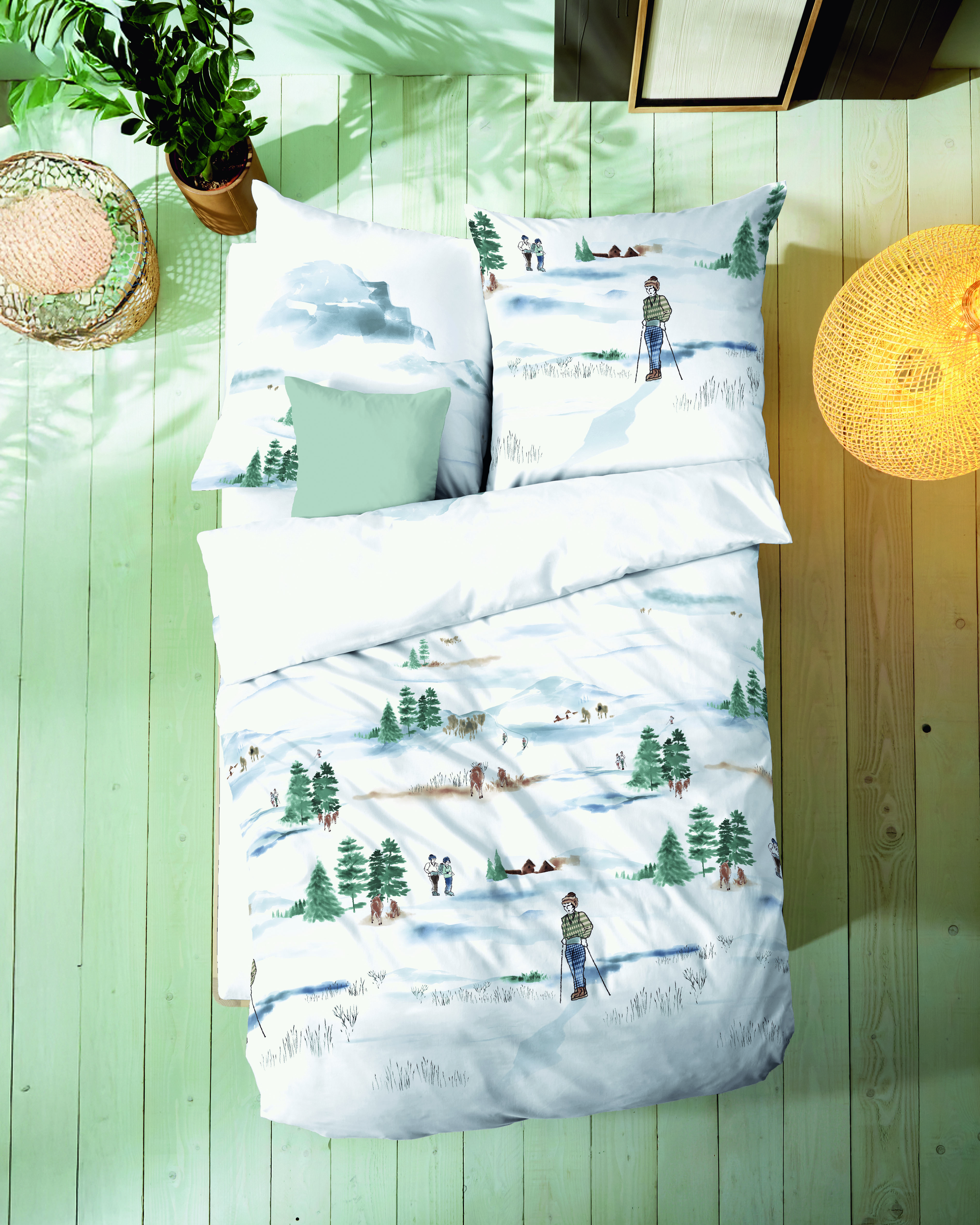 Biber Bettwäsche von Kaeppel in Hellblau mit Winter-Motiv