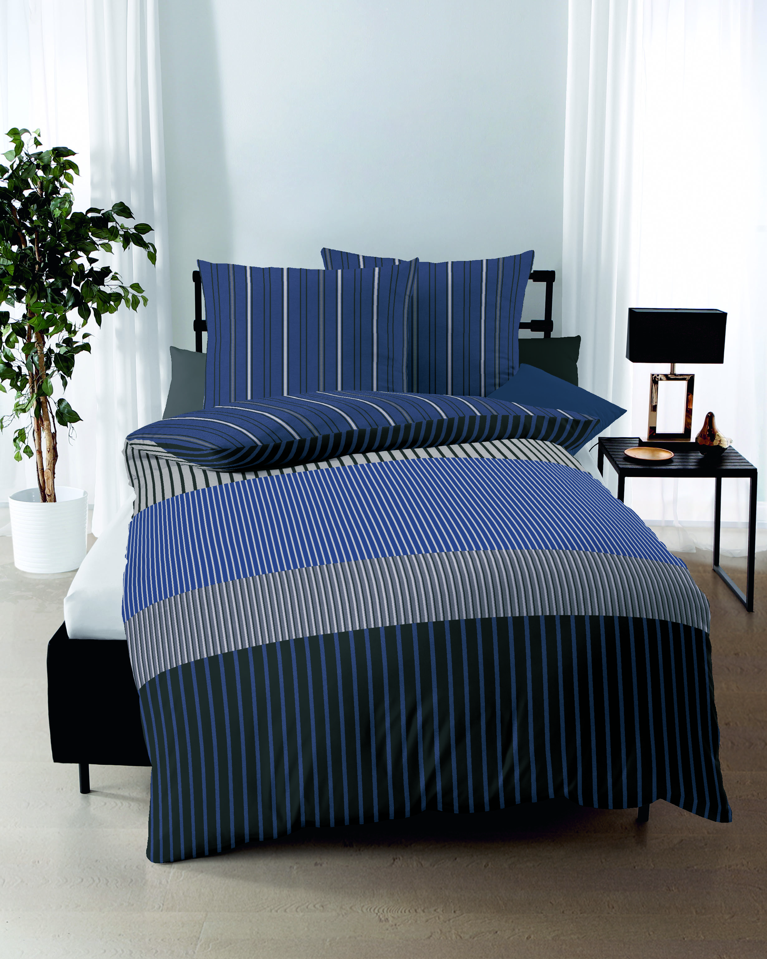 Mako Satin Bettwäsche mit Streifen-Design in Blau
