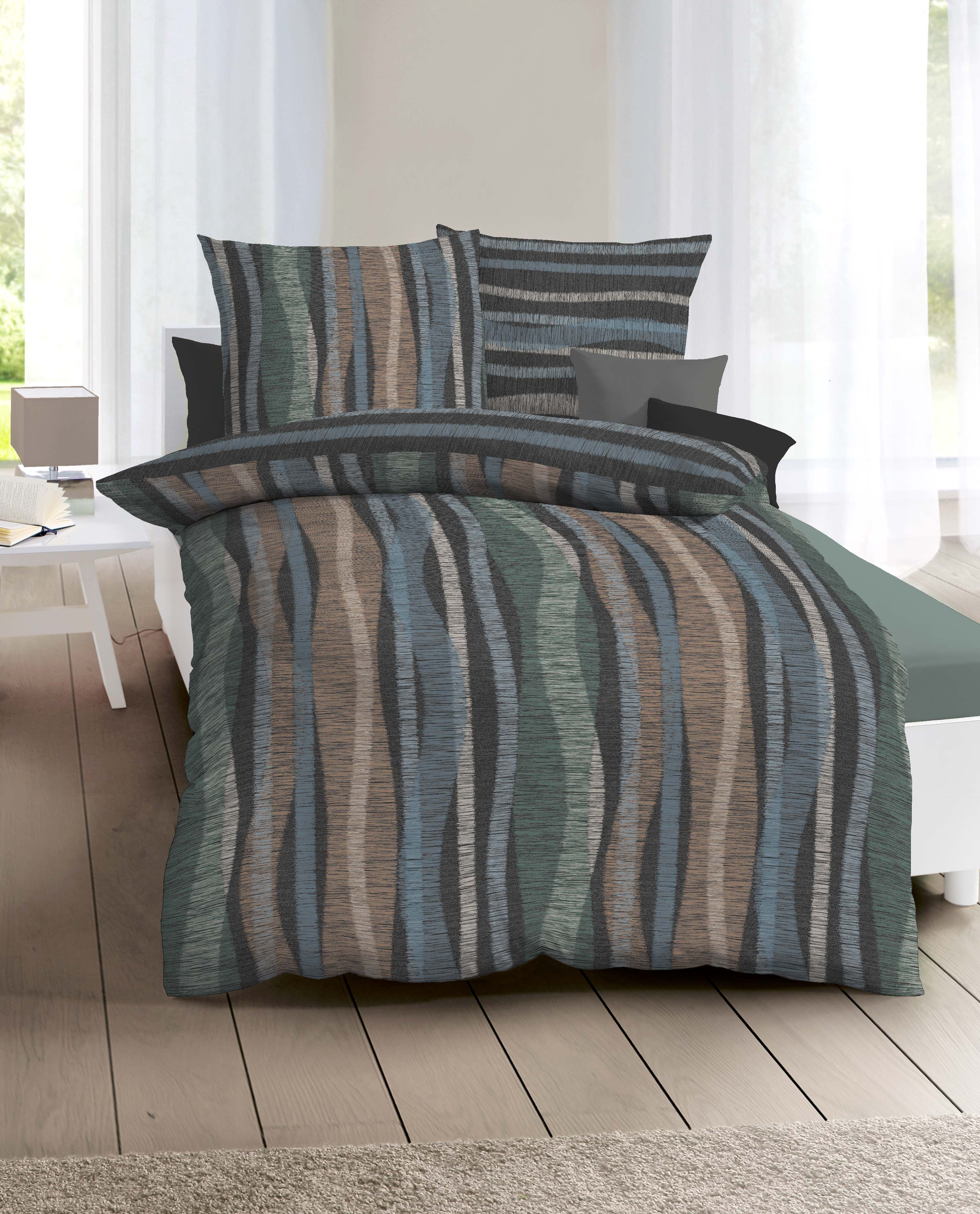 Mako Satin Bettwäsche mit Streifen-Muster in Graphit-Grau