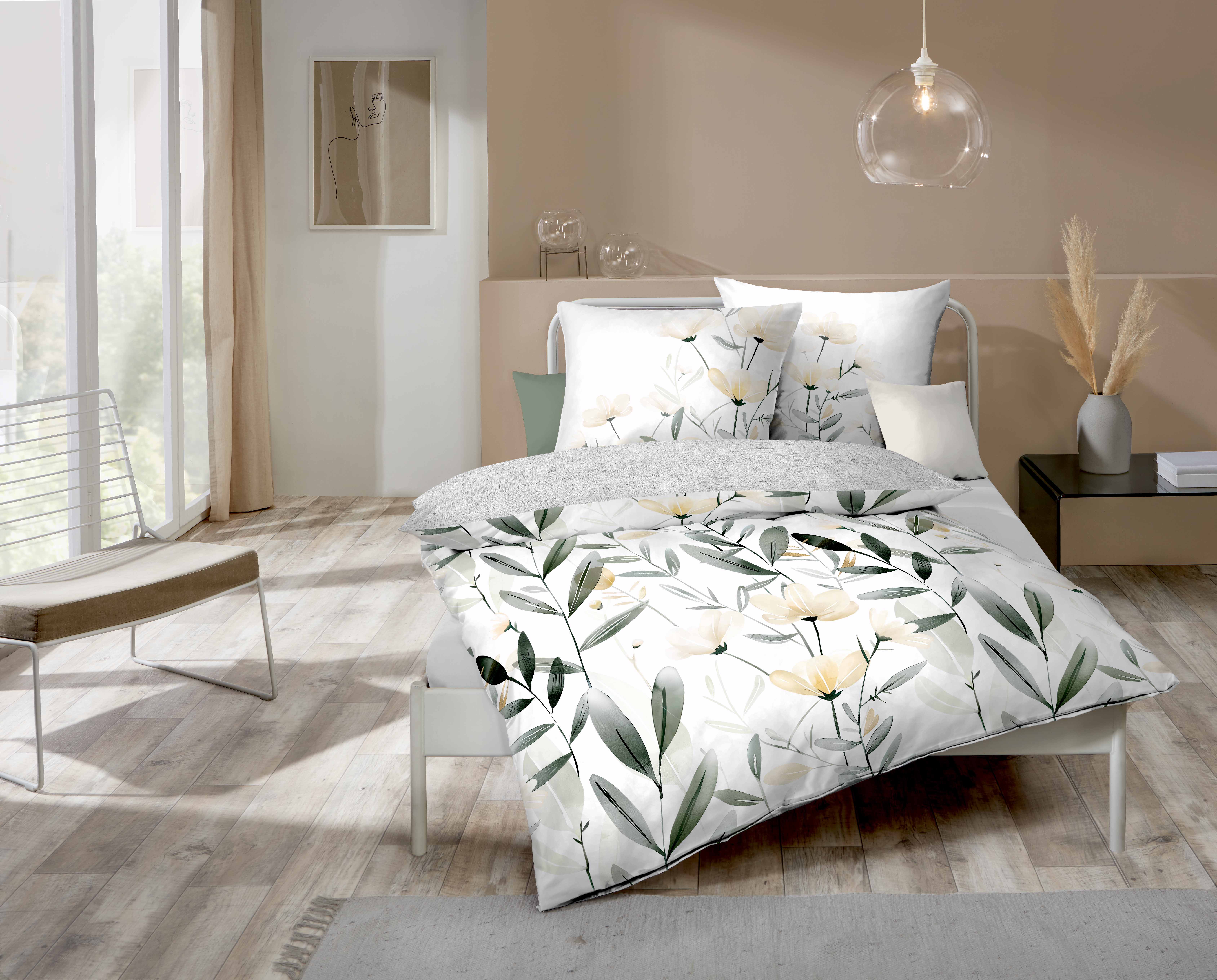 Mako Satin Bettwäsche mit Blumen-Design in Vanille-Gelb