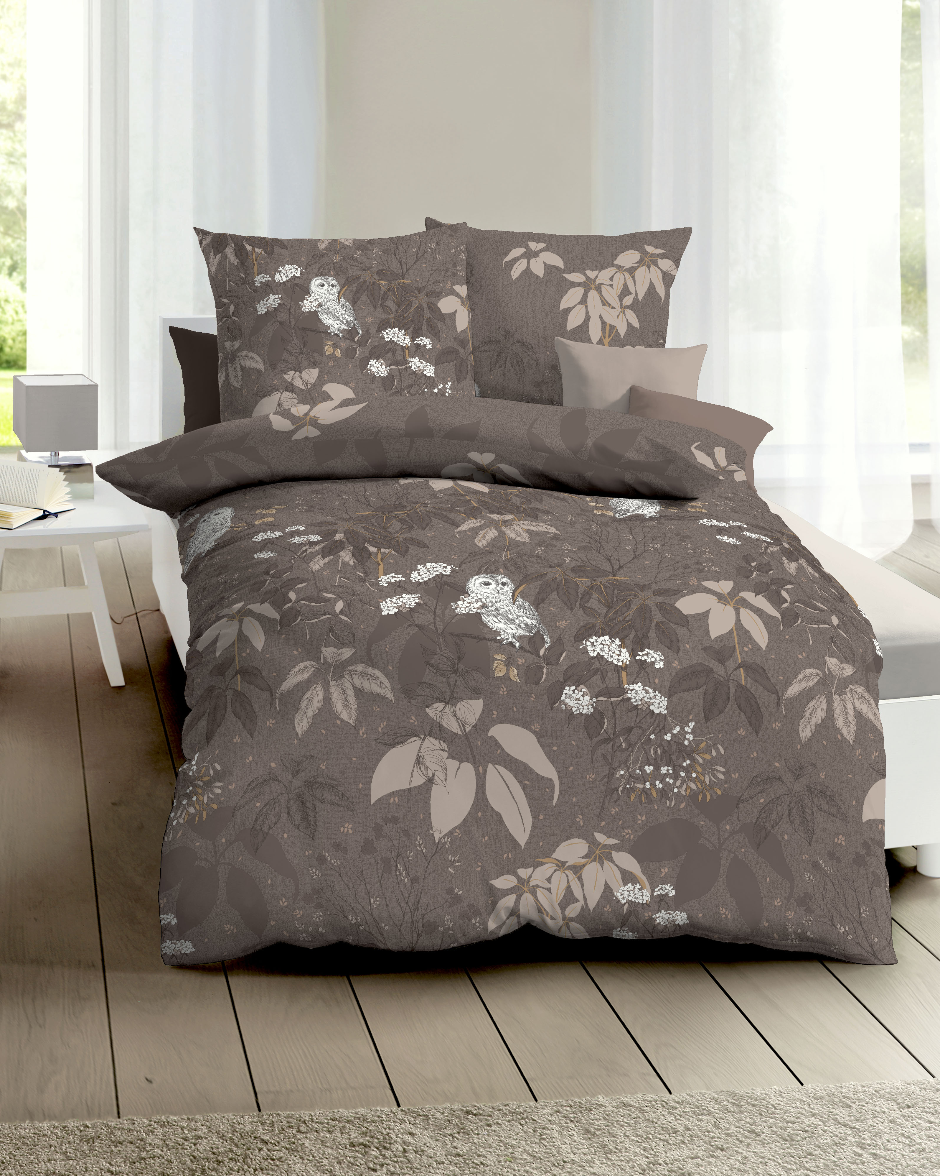Biber Bettwäsche von Kaeppel in Braun mit Schneeeule